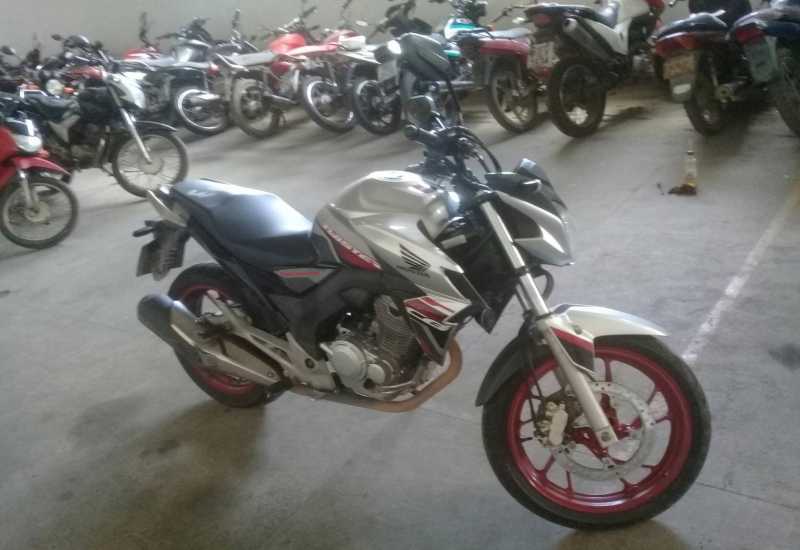 LOTE 07 HONDA/CB 250 F TWISTER CBS GASOLINA 2021/2021